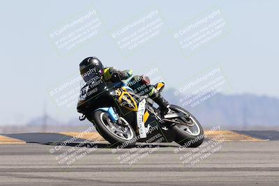media/Apr-20-2025-CVMA (Sun) [[39090e8767]]/Race 16-Formula Middleweight/